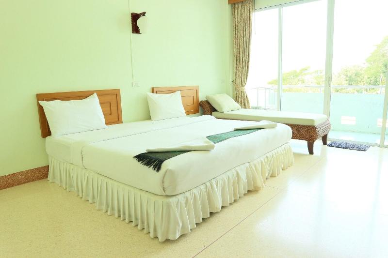 Mam Kai Bae Beach Resort image