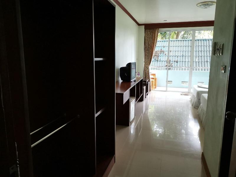 Mam Kai Bae Beach Resort image