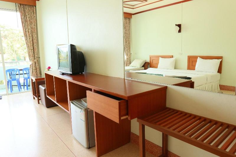 Mam Kai Bae Beach Resort image
