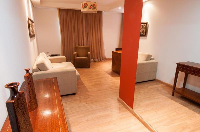 Hotel Jacques Georges Tower image