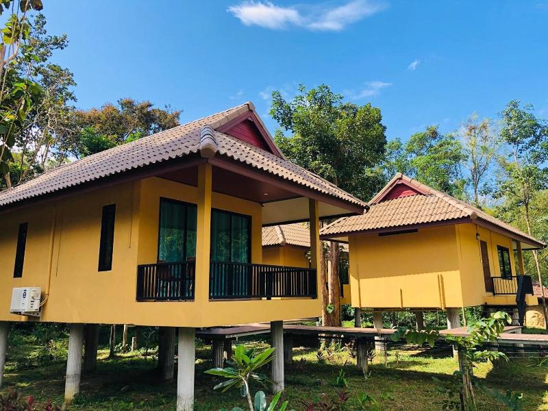 The Bliss Khao Sok Boutique Lodge image
