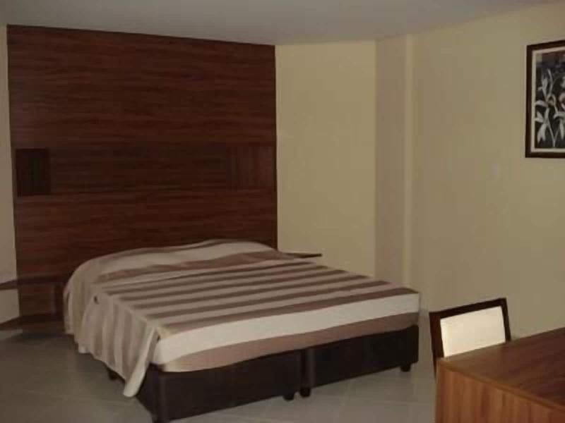 Flamboyant Suite Hotel image