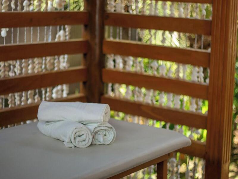 Hotel Coral Beach image
