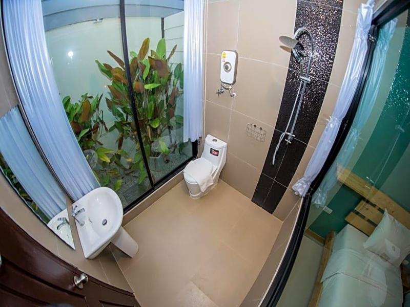 Rest Time Hotel image