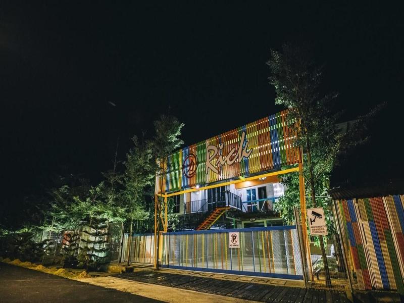 Rick Resort Teluk Intan