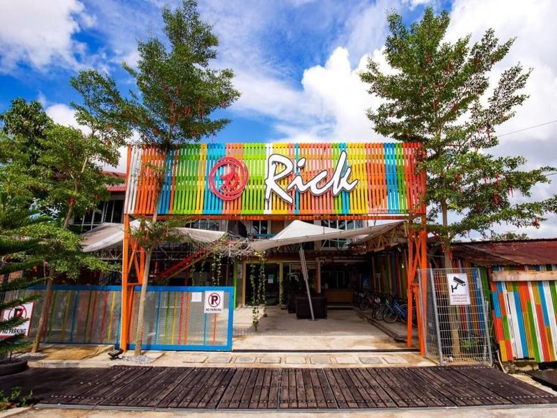Rick Resort Teluk Intan