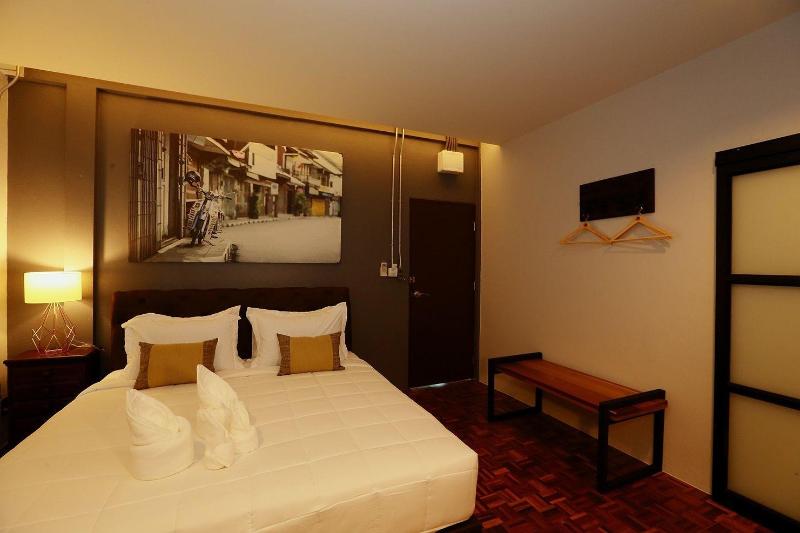 Canvas Family Home image
