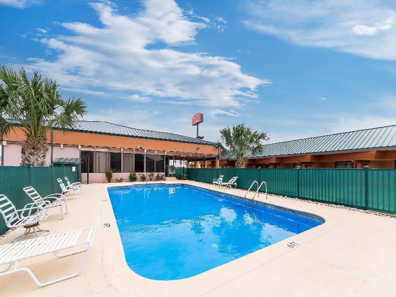 Econo Lodge Del Rio image
