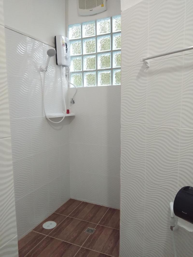 Chomlay Restaurant & Room for Rent image