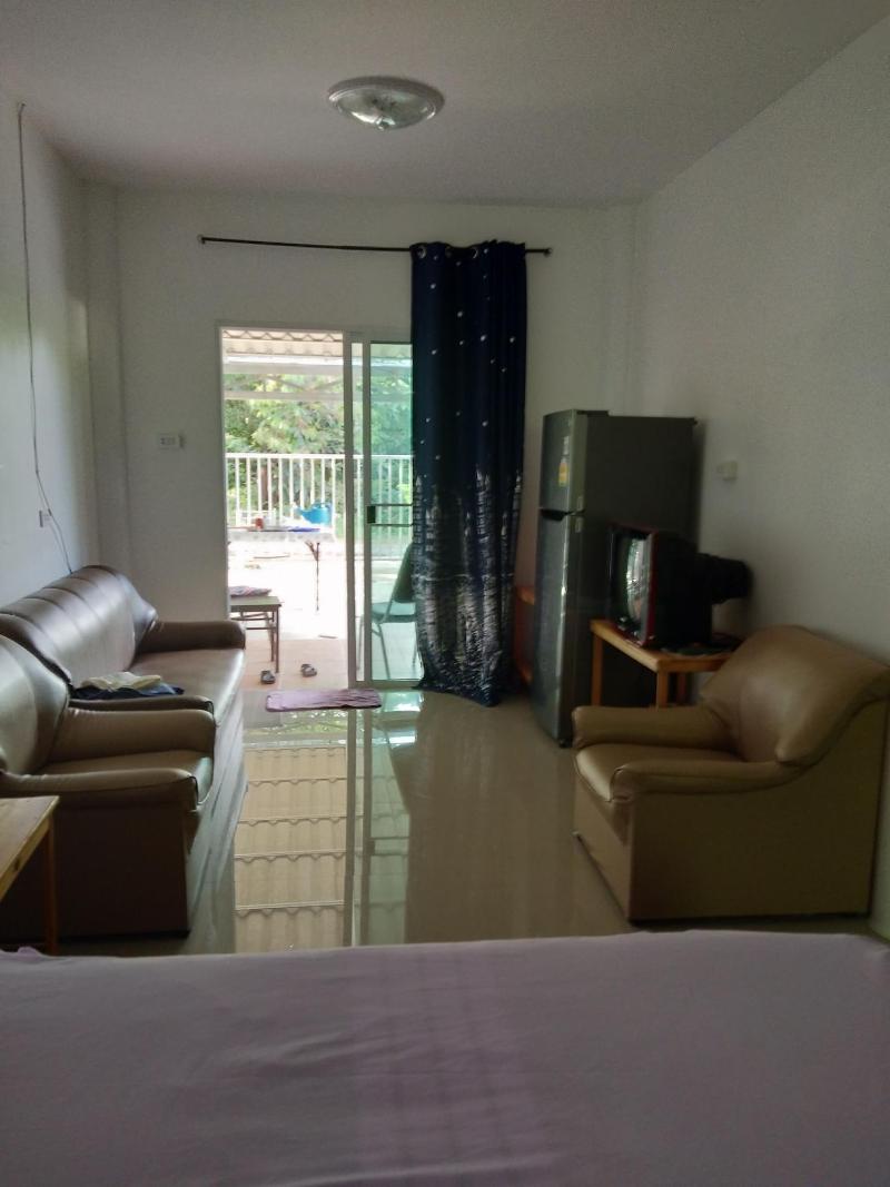 Chomlay Restaurant & Room for Rent image