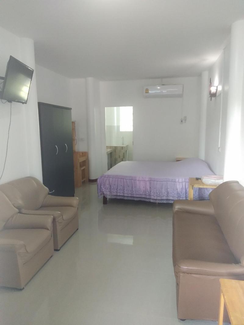 Chomlay Restaurant & Room for Rent image