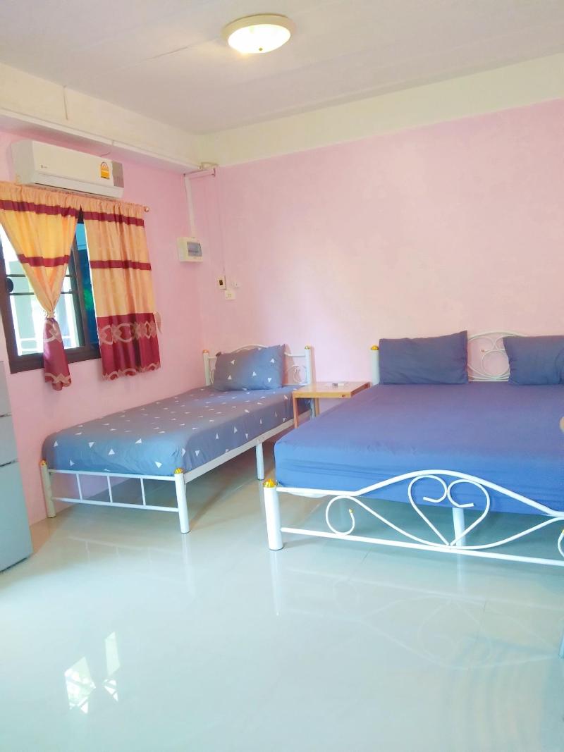Chomlay Restaurant & Room for Rent image