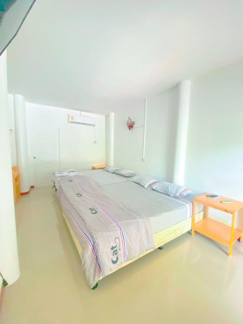 Chomlay Restaurant & Room for Rent image