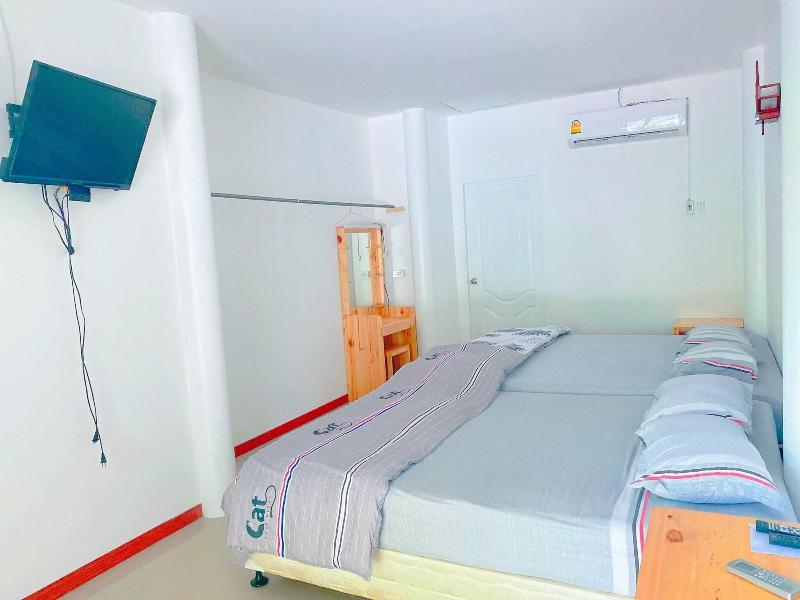 Chomlay Restaurant & Room for Rent image