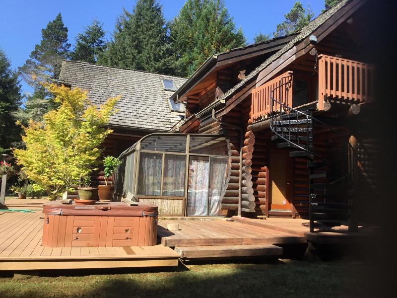 Redwood Log Cabin image