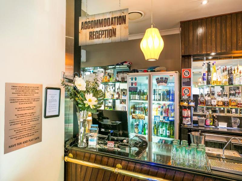 Nightcap At Jamison Hotel image