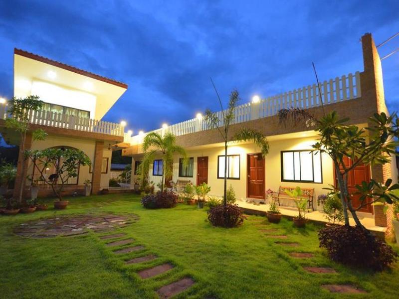 Charming Home Resort