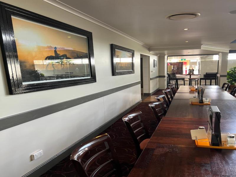 Royal Hotel Moree — general view