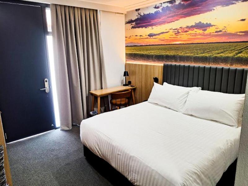 Royal Hotel Moree — general view
