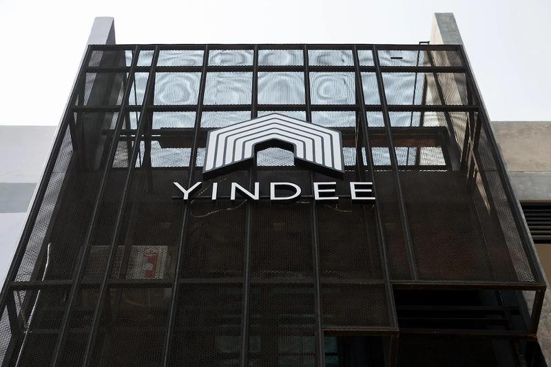 Yindee Travellers Lodge by ZUZU