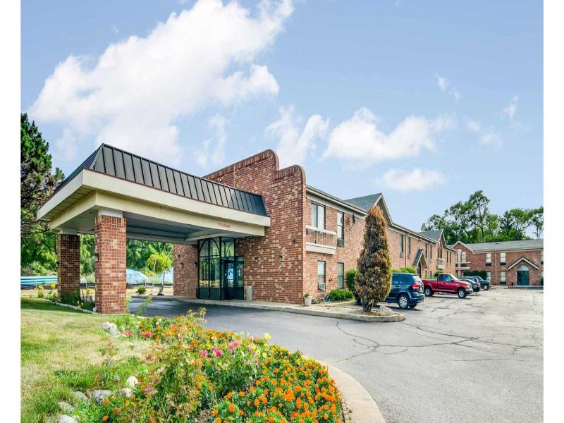 Motel 6 Waukegan, Il image