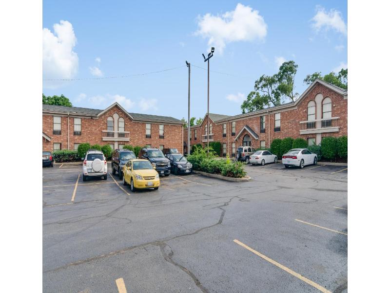 Motel 6 Waukegan, Il image