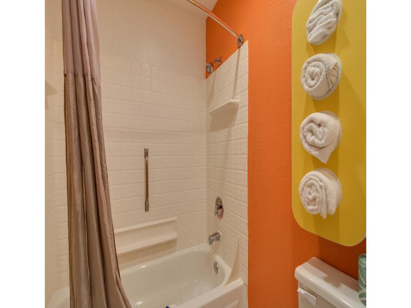 Motel 6 Waukegan, Il image