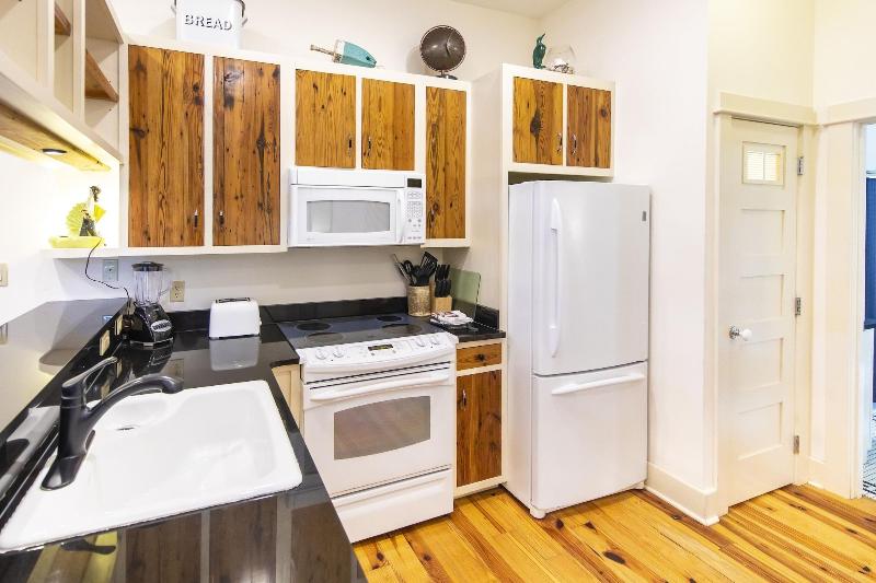 Hibiscus Coffee & Guesthouse image