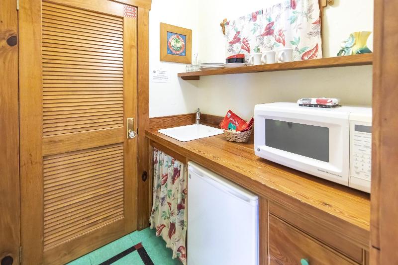 Hibiscus Coffee & Guesthouse image