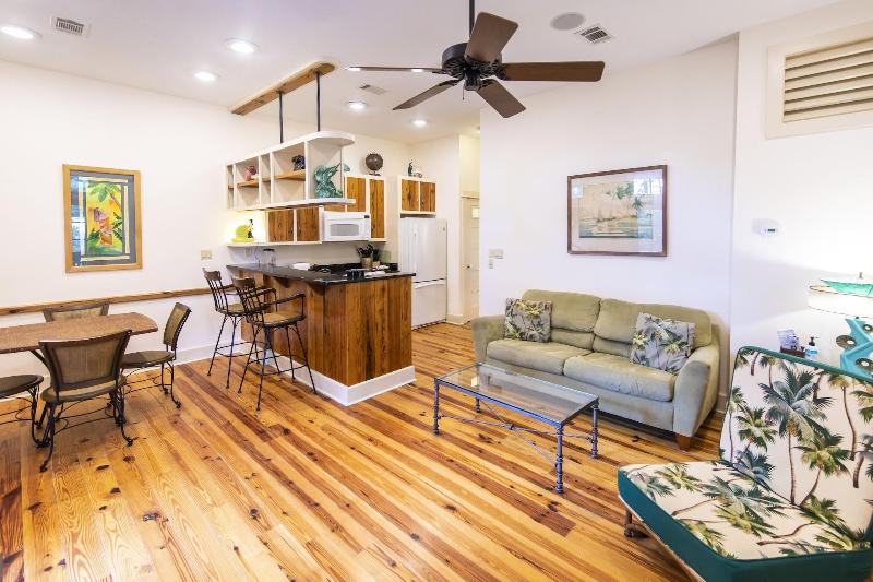 Hibiscus Coffee & Guesthouse image