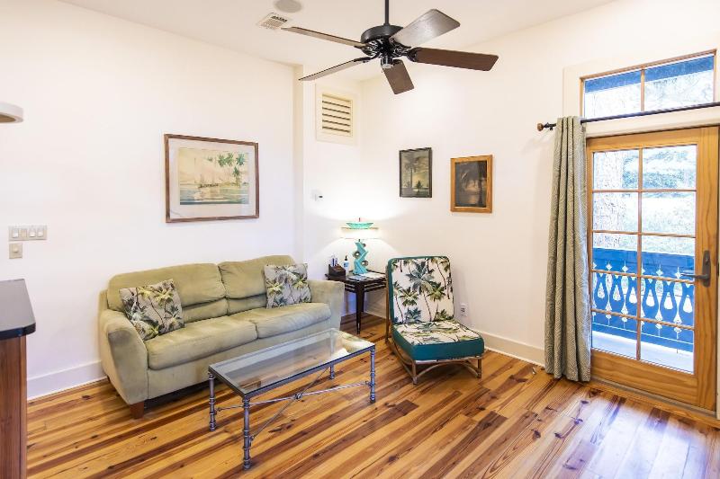 Hibiscus Coffee & Guesthouse image