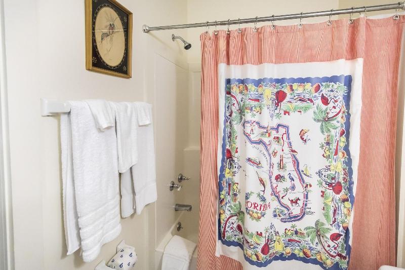 Hibiscus Coffee & Guesthouse image