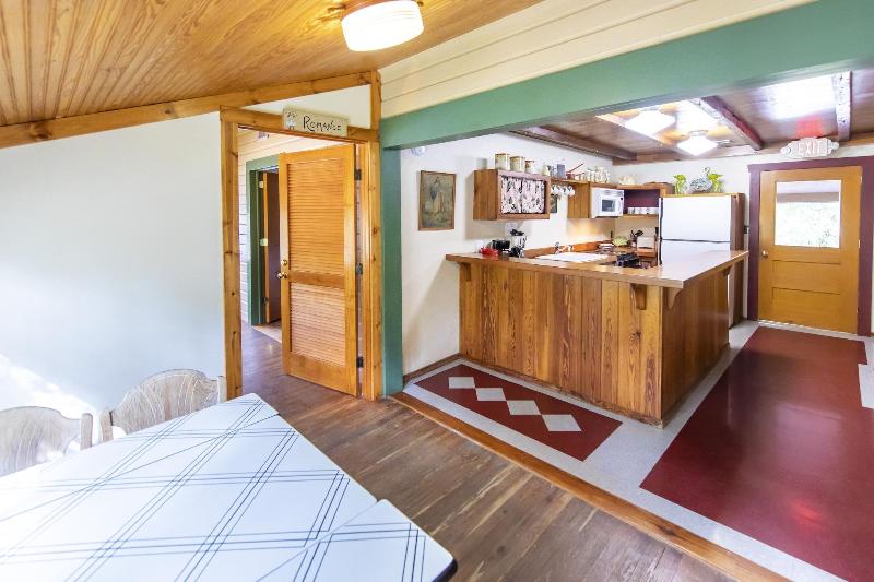 Hibiscus Coffee & Guesthouse image