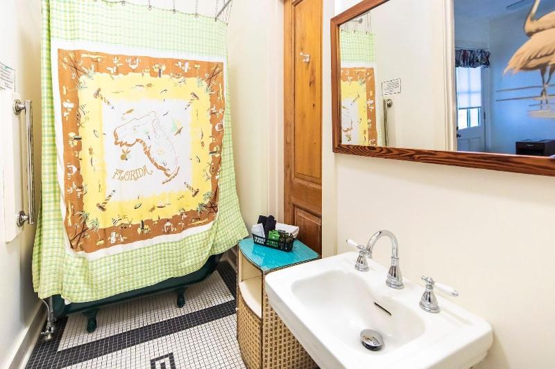 Hibiscus Coffee & Guesthouse image