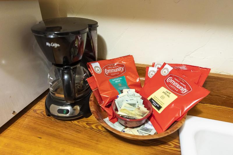 Hibiscus Coffee & Guesthouse image