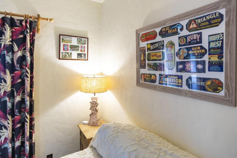 Hibiscus Coffee & Guesthouse image