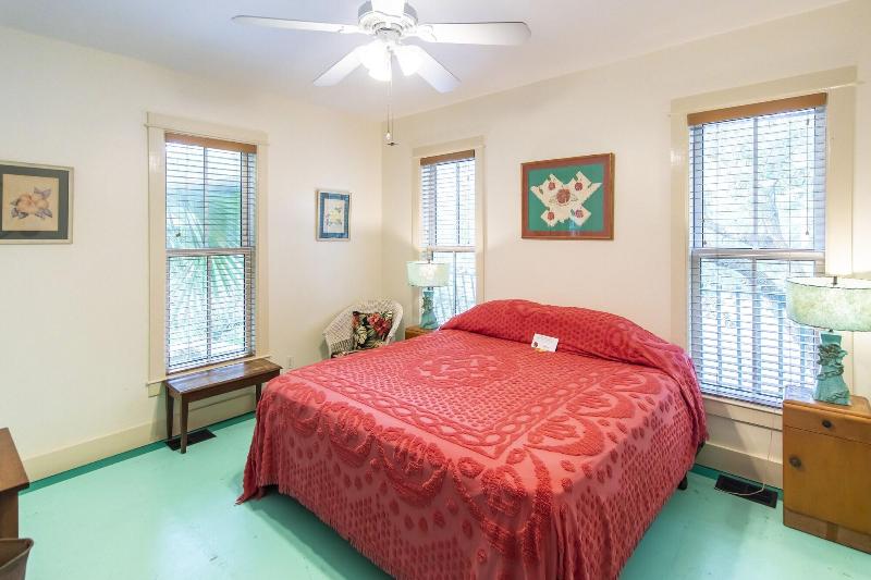 Hibiscus Coffee & Guesthouse image