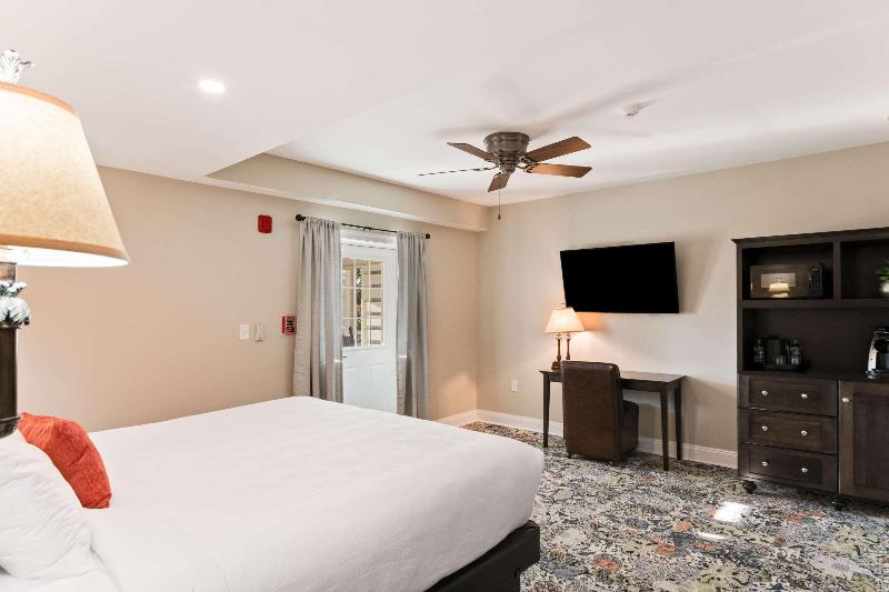 The Port Inn and Cottages, Ascend Hotel Collection image
