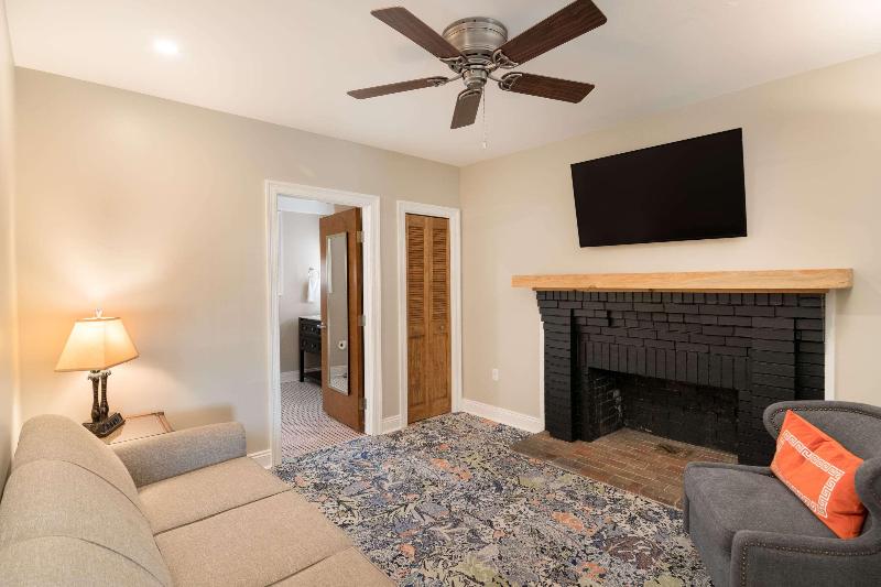 The Port Inn and Cottages, Ascend Hotel Collection image