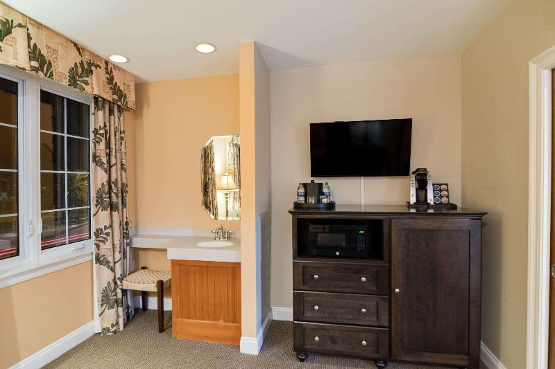 The Port Inn and Cottages, Ascend Hotel Collection image