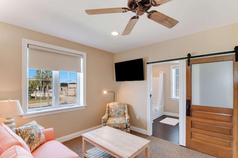 The Port Inn and Cottages, Ascend Hotel Collection image