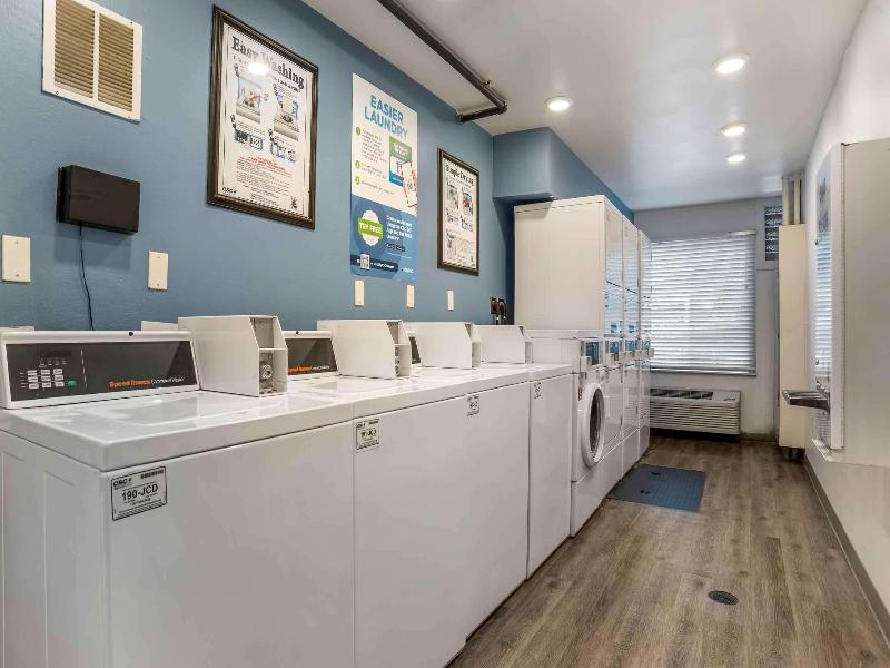 Woodspring Suites Tallahassee Northwest image