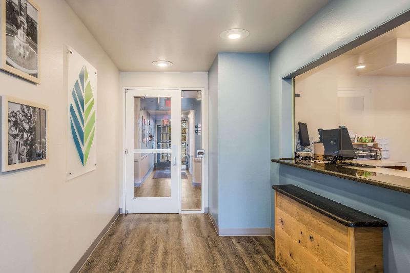 Woodspring Suites Tallahassee Northwest image