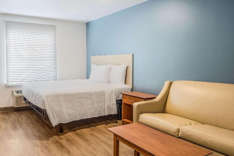 Woodspring Suites Tallahassee Northwest image