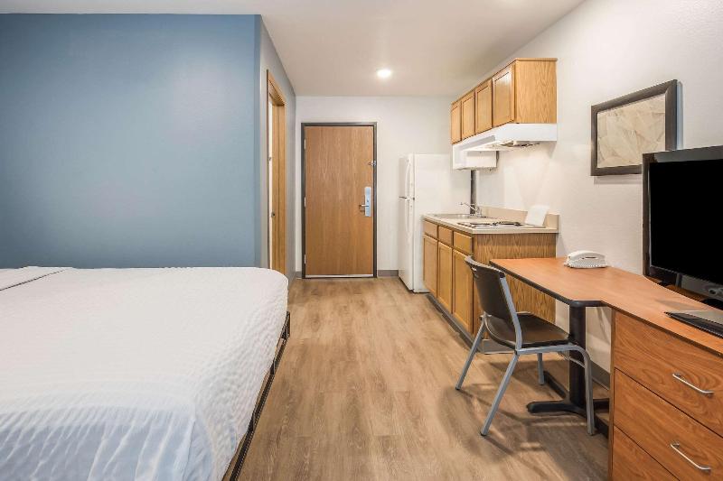 Woodspring Suites Tallahassee Northwest image