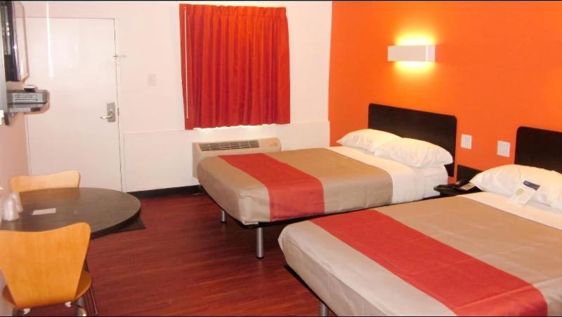 Motel 6 Glassboro, NJ - Rowan University image