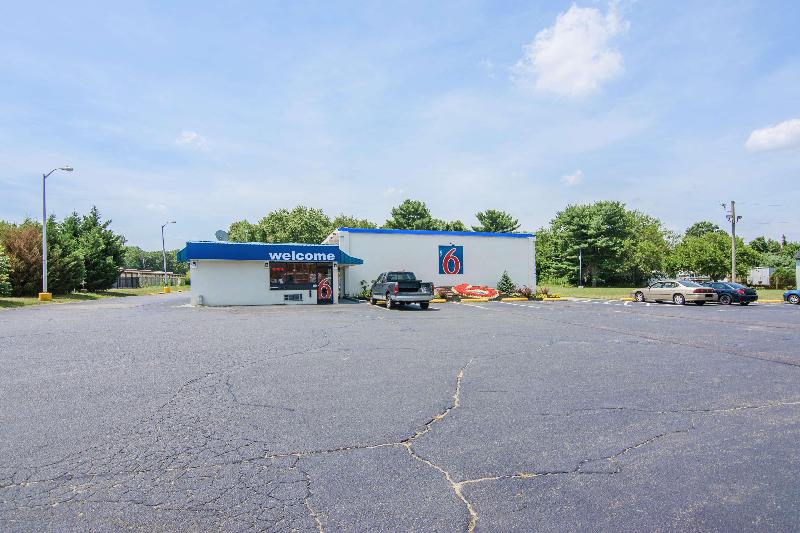 Motel 6 Glassboro, NJ - Rowan University image
