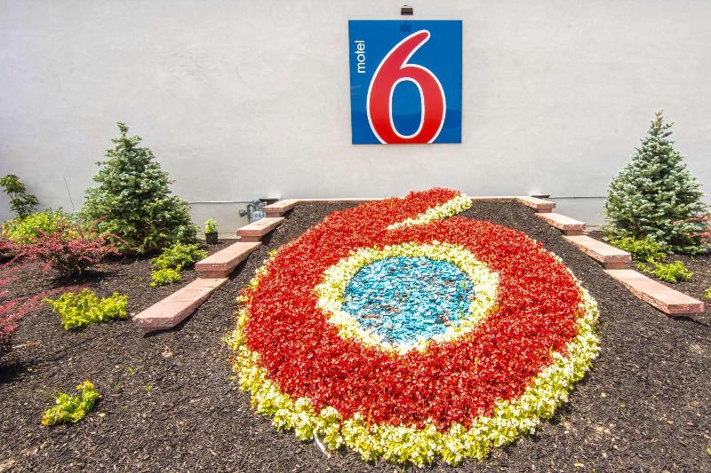 Motel 6 Glassboro, NJ - Rowan University image