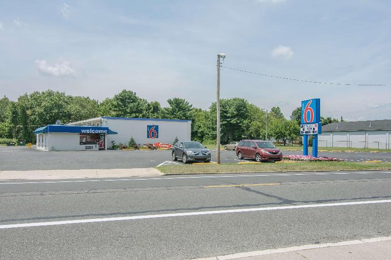 Motel 6 Glassboro, NJ - Rowan University image