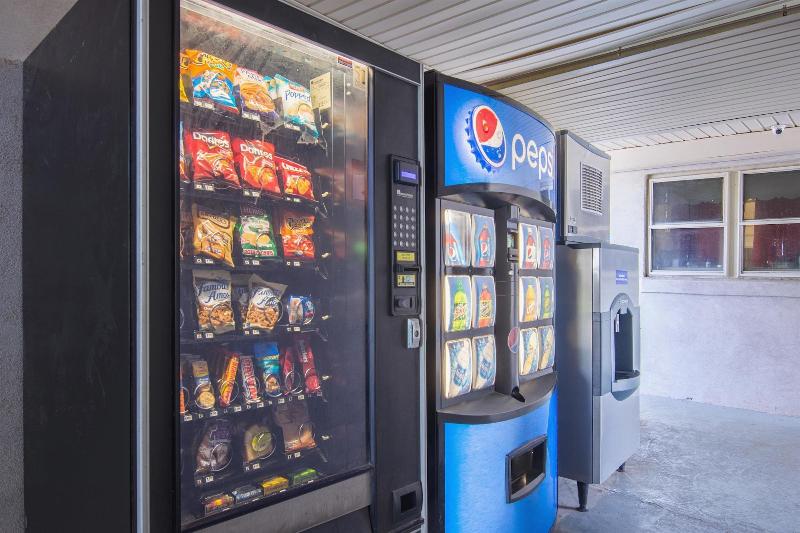 Motel 6 Glassboro, NJ - Rowan University image